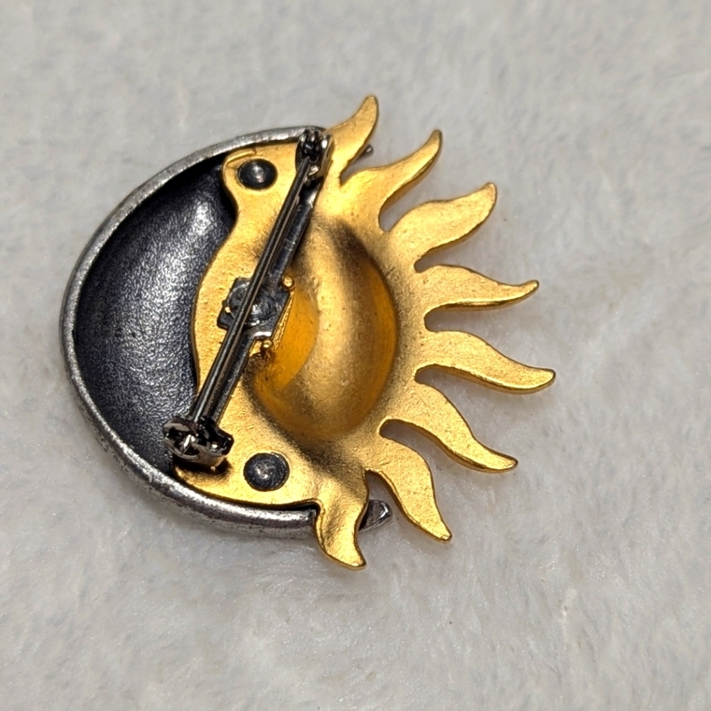 Vintage Goldtone and Silvertone Sun and Moon Brooche - Picture 3 of 6